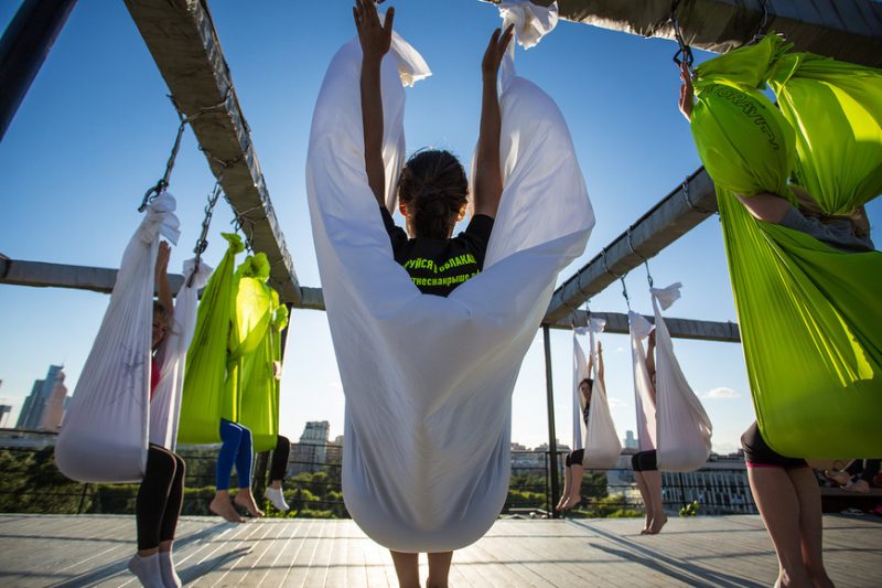 Команда «Фитнес на крыше» объявляет о старте летнего сезона. Изображение номер 1