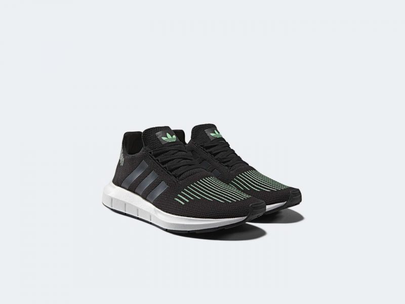 adidas Originals представил новую модель кроссовок Swift Run. Изображение номер 3