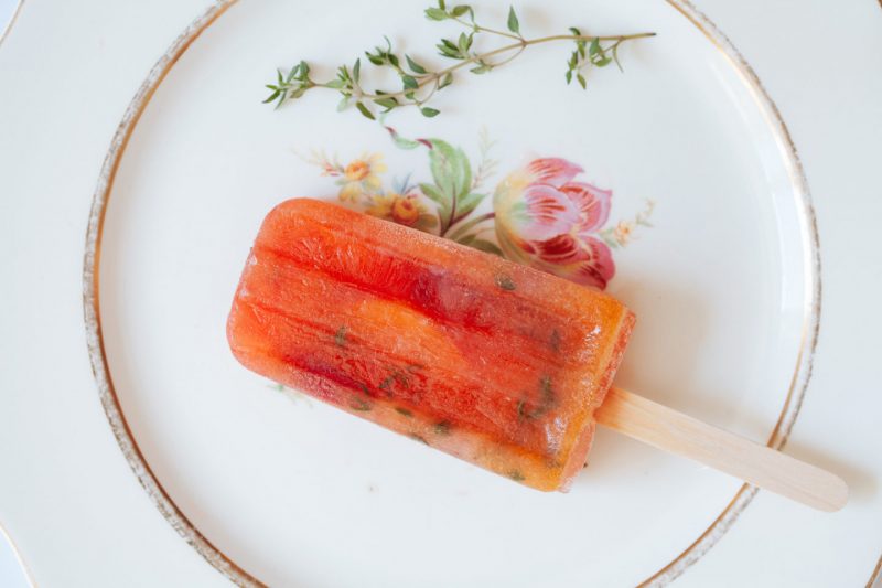 Изображение рецепта Фруктовый лёд с персиком и тимьяном