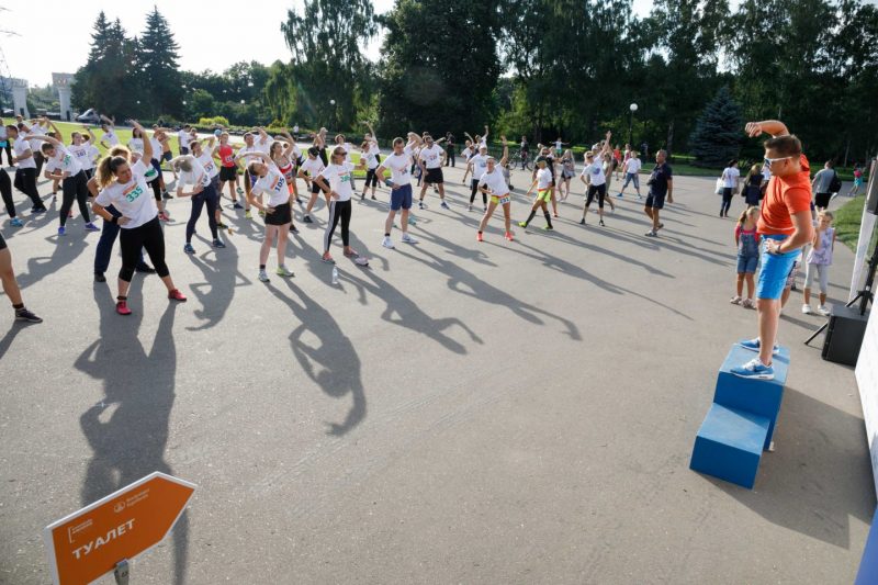 В Москве прошёл городской забег в поддержку здорового образа жизни. Изображение номер 1