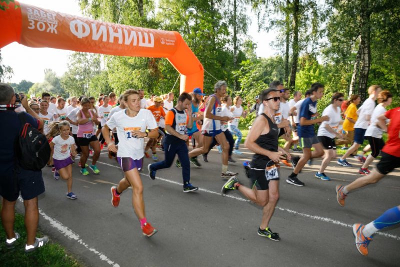 В Москве прошёл городской забег в поддержку здорового образа жизни. Изображение номер 4