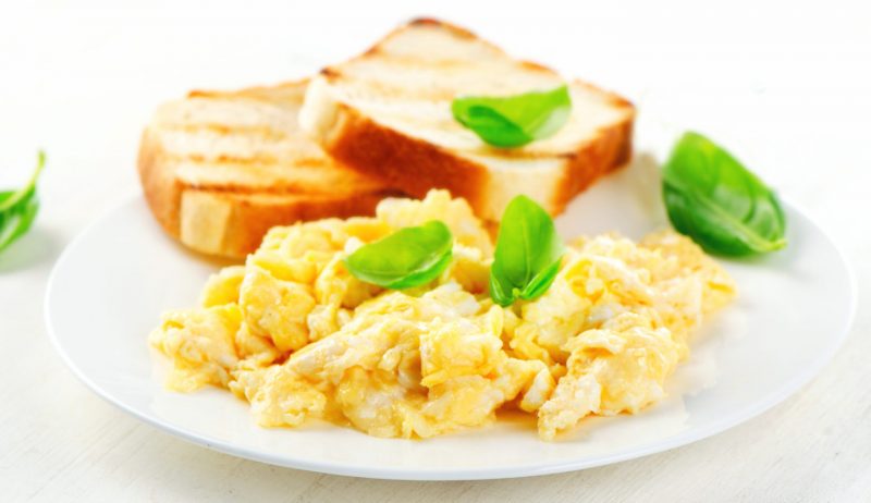 Desayunos fáciles con huevos nutrtiivos