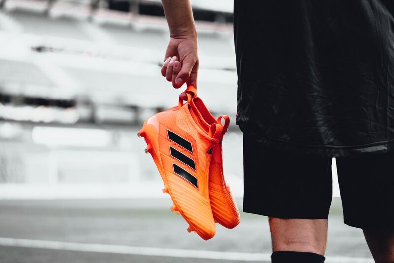 adidas представил три модели футбольных бутс в новой расцветке Pyro Storm. Изображение номер 8 adidas представил три модели футбольных бутс в новой расцветке Pyro Storm. Изображение номер 8