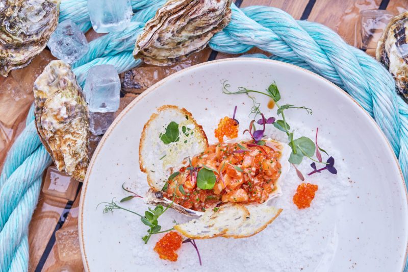 Изображение рецепта Тартар из лосося с выжимкой из красной икры