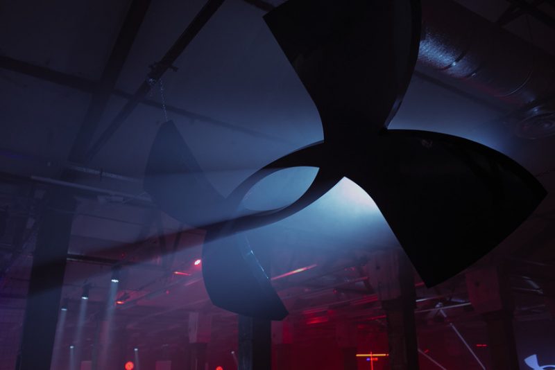 Under Armour открыл первый фирменный магазин в России. Изображение номер 1