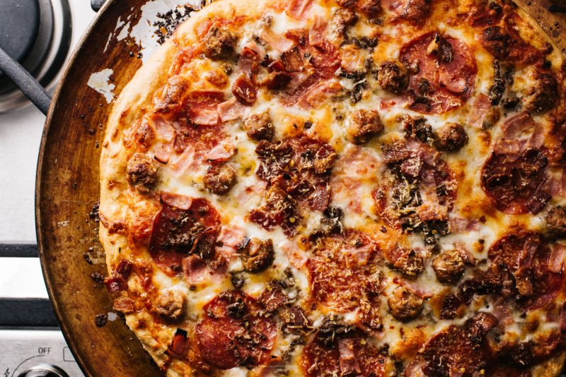 Изображение рецепта Пицца с тремя видами мяса