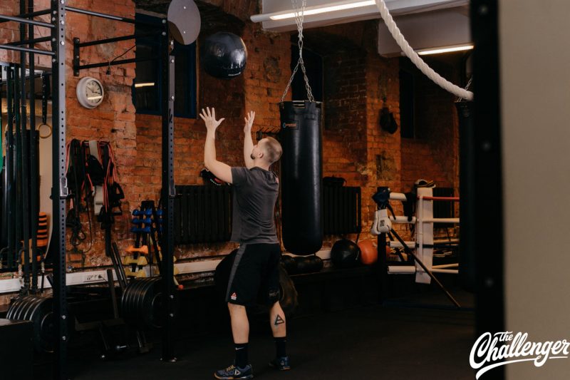 Как сногсшибательно выглядеть на Новый год: тренировка для всего тела за 15 минут. Изображение номер 5