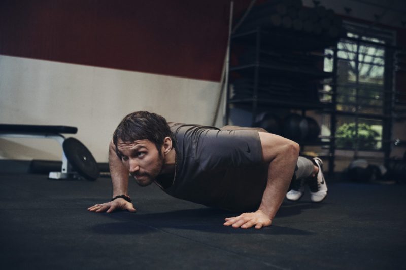 Nike запустил весеннюю тренинг-кампанию Just Don’t Quit. Изображение номер 6