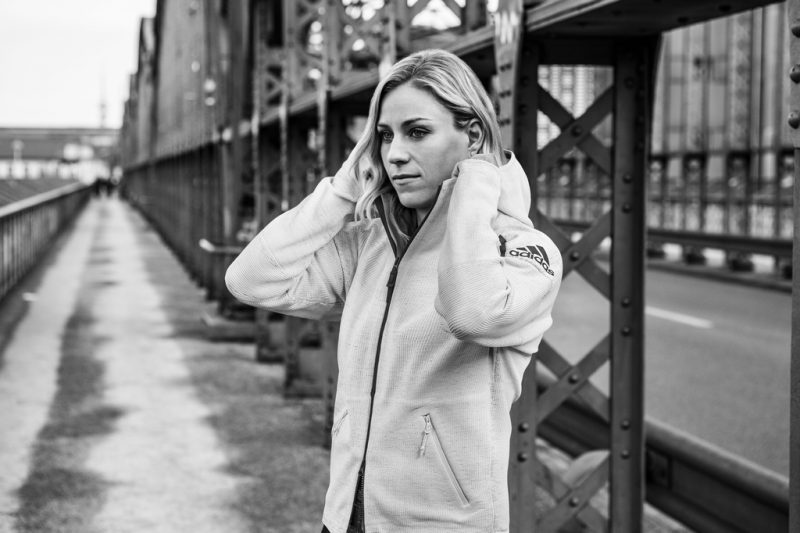 adidas Athletics представил первую худи для спортсменов-путешественников. Изображение номер 4