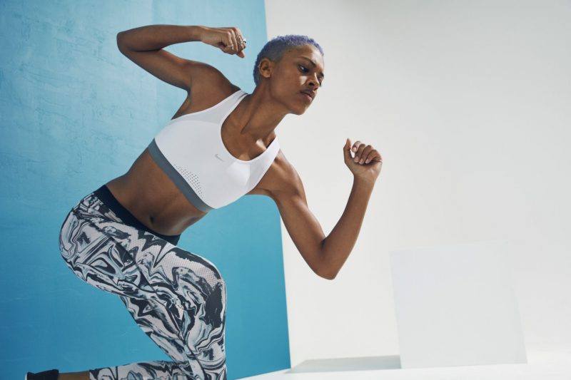 Nike впервые выпустил бра, изготовленные с применением адаптивной технологии. Изображение номер 2