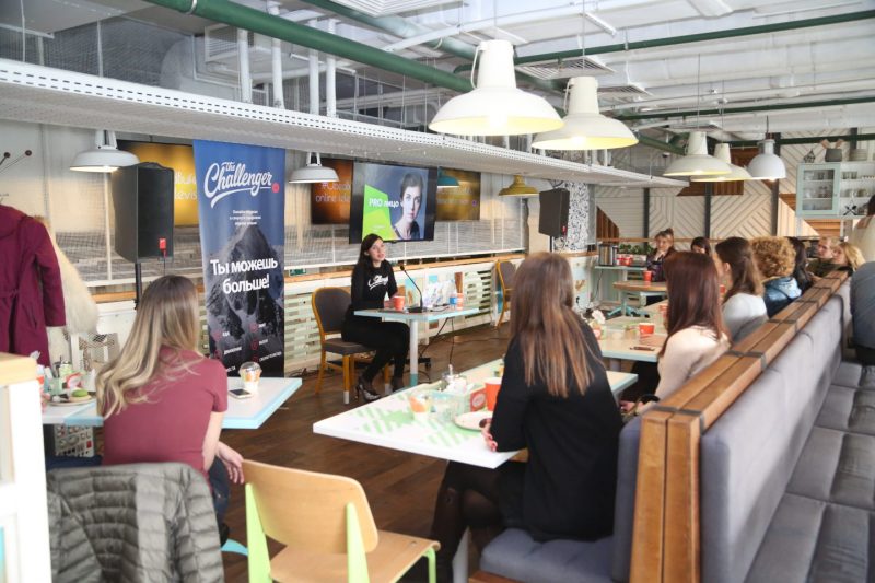 В рестомаркете «ОбедБуфет» прошёл фитнес-завтрак от The Challenger. Изображение номер 1