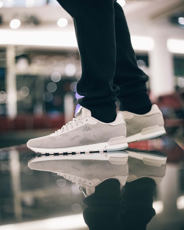 Reebok Classic представил новую модель Classic Leather Flexweave. Изображение номер 1