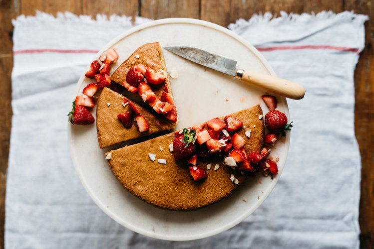 Изображение рецепта Миндальный пирог с комбуча-ягодами