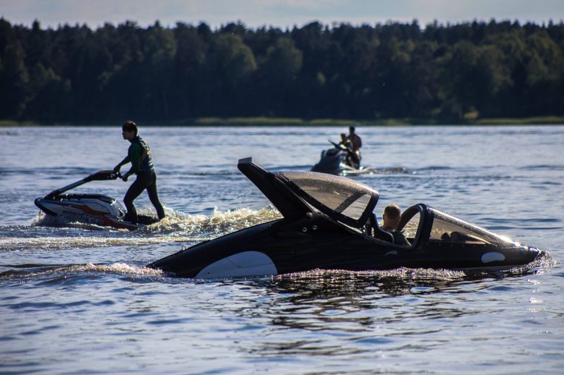 В Тверской области прошёл фестиваль экстремальных водных видов спорта и музыки «Русская волна». Изображение номер 4