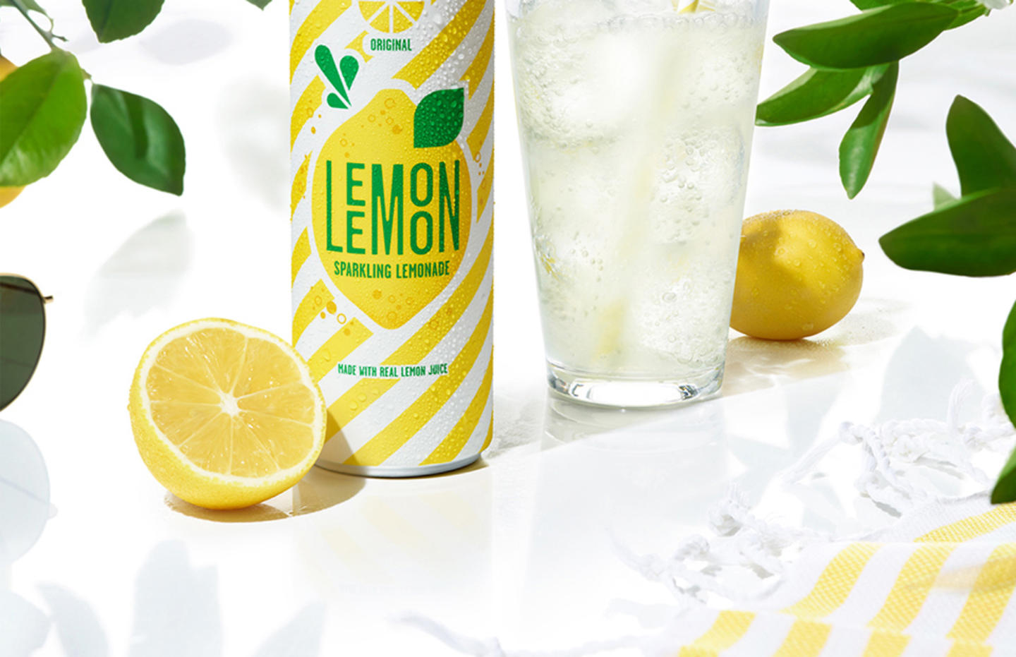 Напитки со вкусом лимона. Лимонад Lemon Lemon. Frustyle лимон лайм. Фрустайл лимон лайм 0.33. Frustyle напиток лимон лайм.