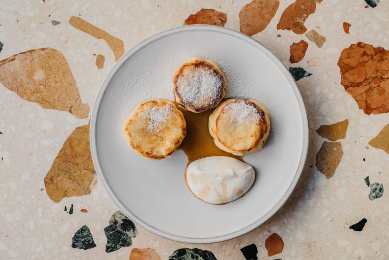 В ресторане Margarita Bistro на Патриарших прудах появились завтраки. Изображение номер 3