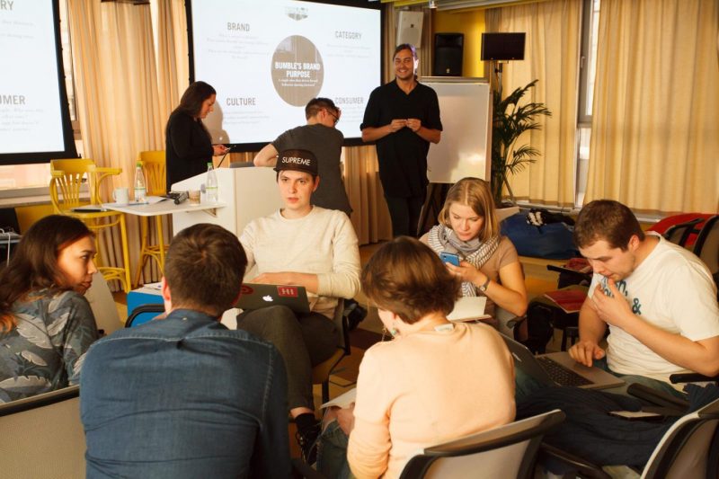 В России открылся первый обучающий сайт для креативных профессий. Изображение номер 1