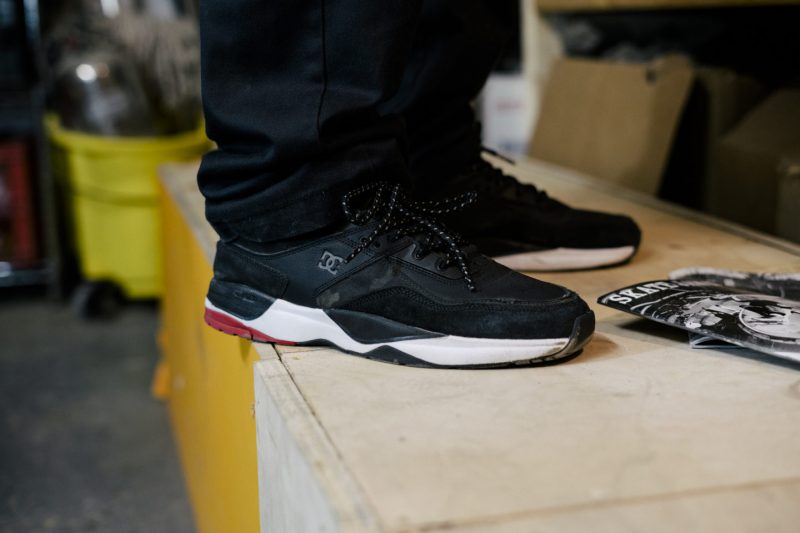 Бренд DC Shoes выпустил новые кроссовки E.Tribeka. Изображение номер 2