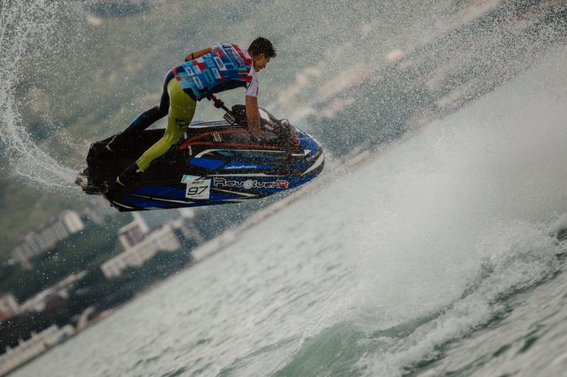 В Геленджике завершился итоговый этап чемпионат России по аквабайку. Изображение номер 3