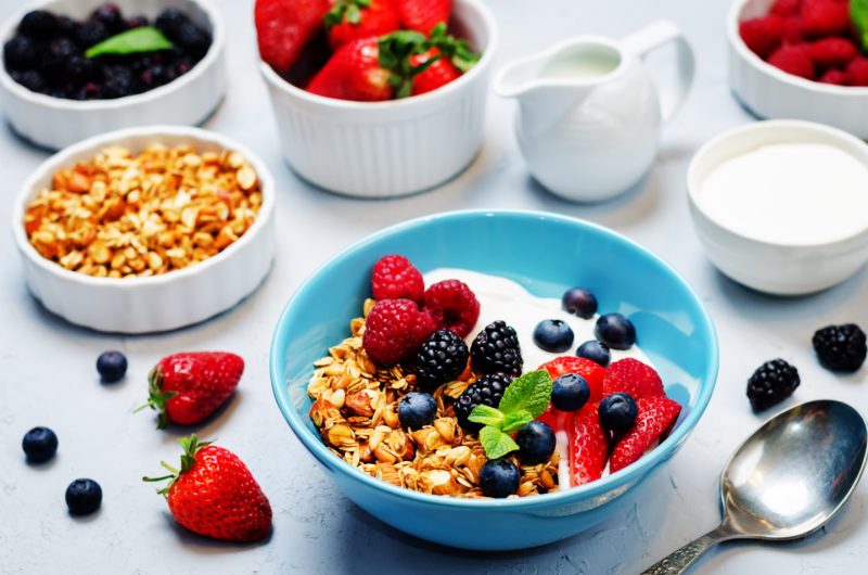 5 рецептов полезных блюд на завтрак от диетолога - The-Challenger.ru