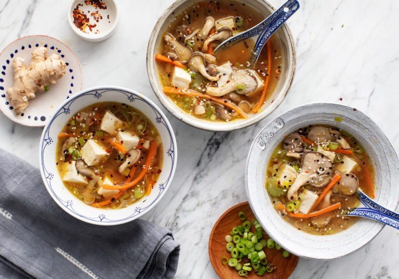 Изображение рецепта Овощной суп с вёшенками и тофу