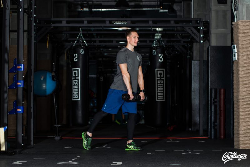 Майский челлендж: 7 упражнений для ног и ягодиц, которые действительно работают. Изображение номер 11