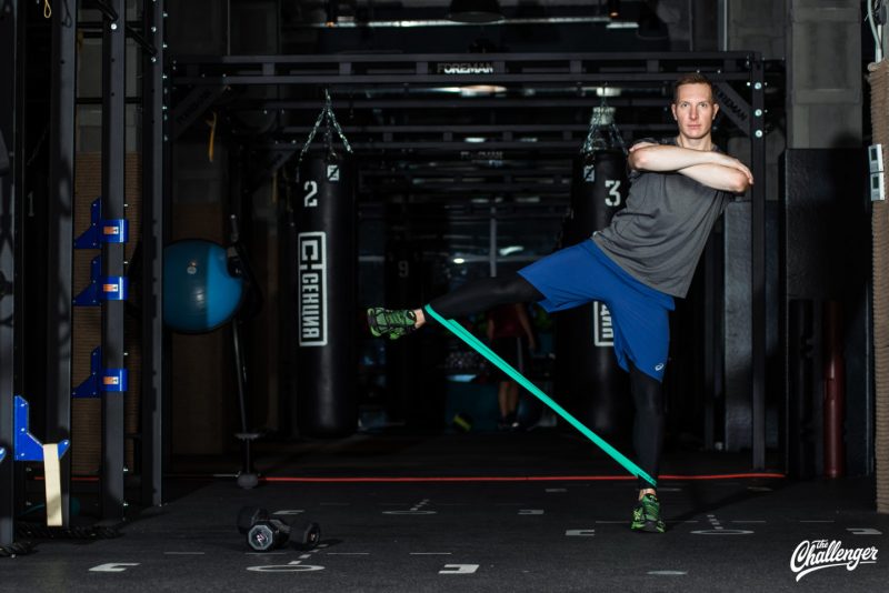 Майский челлендж: 7 упражнений для ног и ягодиц, которые действительно работают. Изображение номер 17