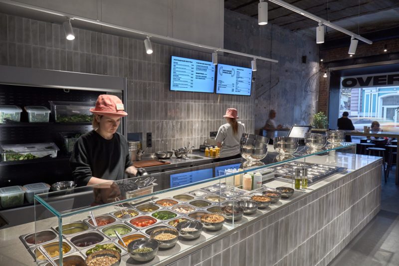 В меню ресторана OverSalad появится салат от The Challenger. Изображение номер 2