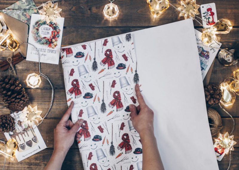 Как упаковать подарок (подробная инструкция с фотографиями). Изображение номер 12