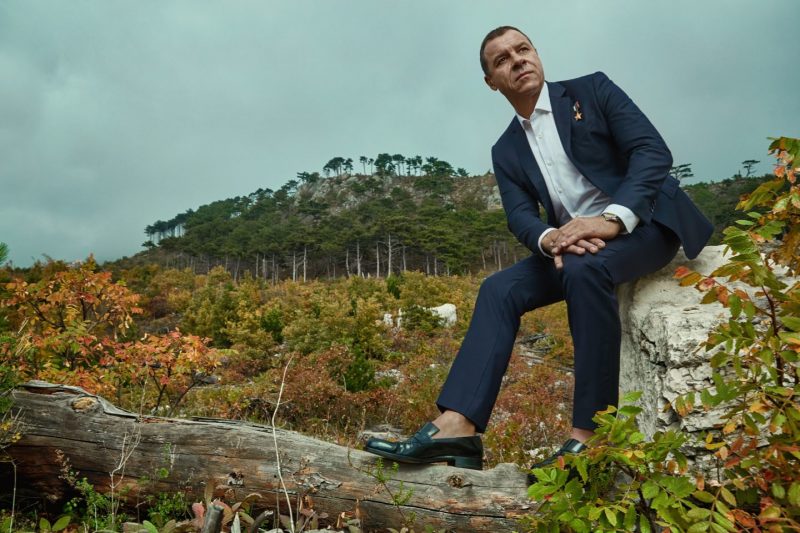 В «Зарядье» открылась фотовыставка о героях России. Изображение номер 2