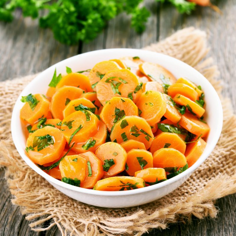 Изображение рецепта Салат с морковью, чесноком и орехами