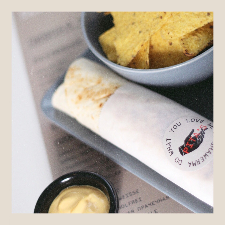 Наш выбор: кафе уличной еды Pita’s. Изображение номер 4