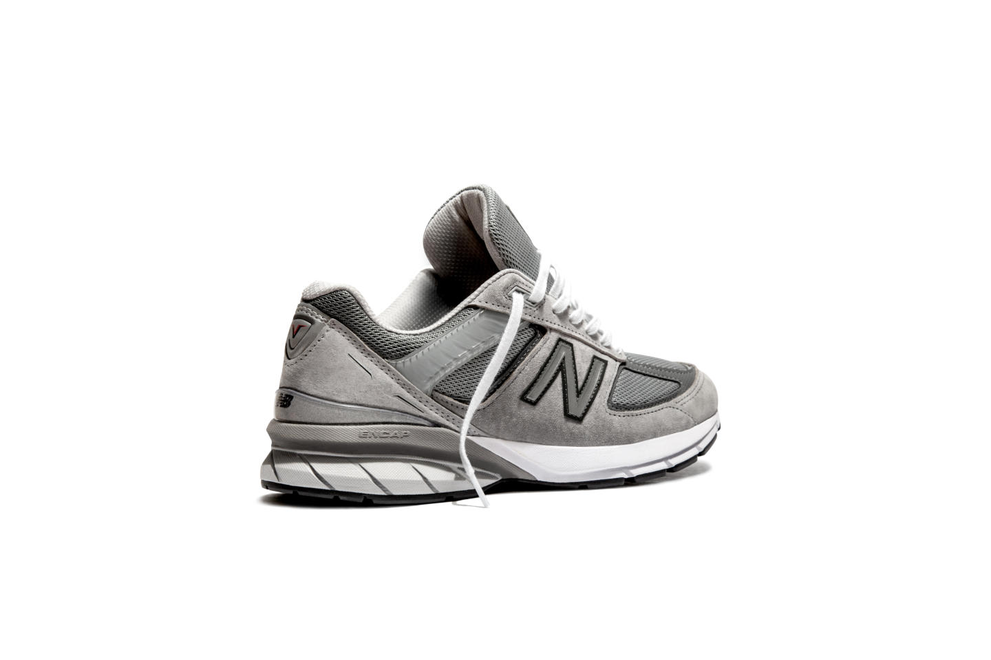 New Balance представил новые кроссовки 990v5. Изображение номер 2