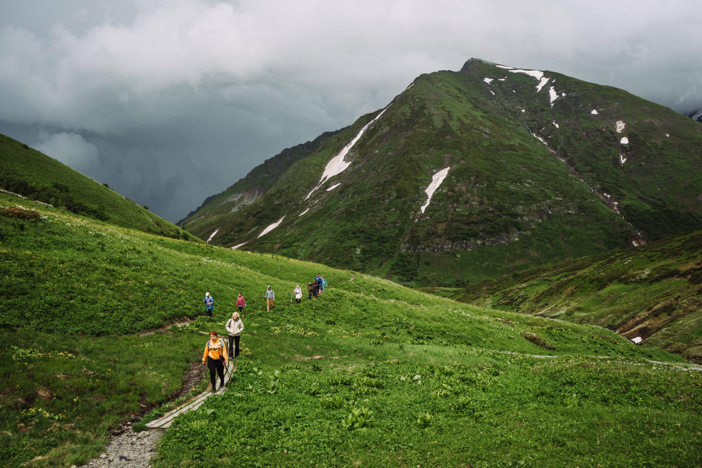 Поехать в горы: 6 вариантов для трекинга в России. Изображение номер 1