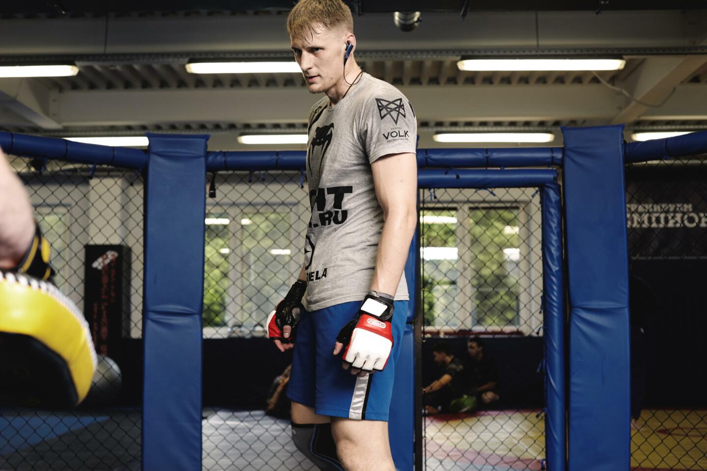 «Я готов выйти на бой в любой момент»: боец UFC Александр Волков о поединках с Оверимом и самим собой. Изображение номер 3
