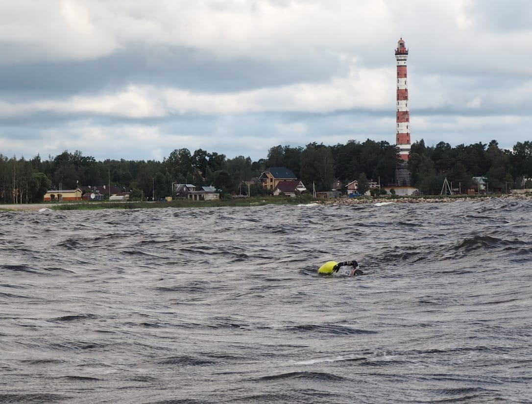 Как Никита Посохов в одиночку переплыл Ладожское озеро: 32 километра по холодной воде. Изображение номер 3
