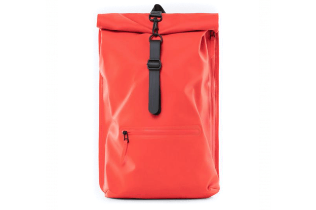 Яркие, классические и непромокаемые: 8 крутых рюкзаков на осень. Изображение номер 1