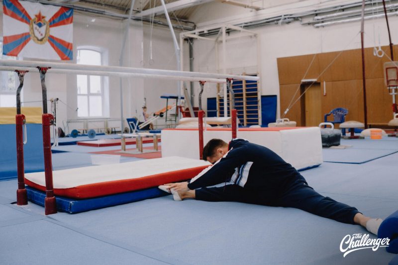 10 эффективных упражений на растяжку от олимпийского чемпиона Алексея Немова. Изображение номер 6