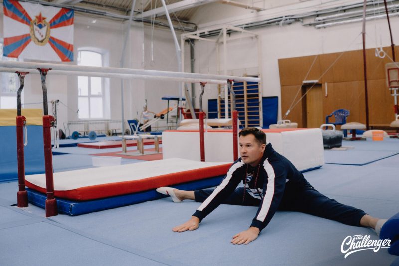 10 эффективных упражений на растяжку от олимпийского чемпиона Алексея Немова. Изображение номер 3