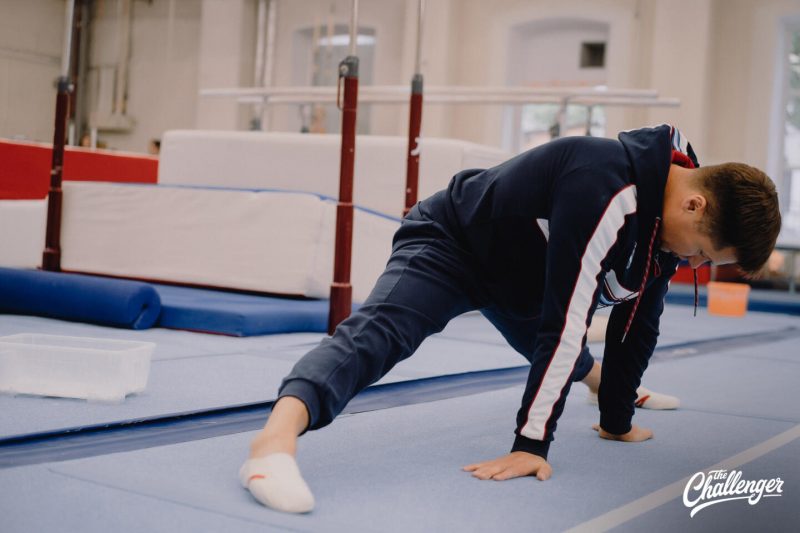 10 эффективных упражений на растяжку от олимпийского чемпиона Алексея Немова. Изображение номер 17