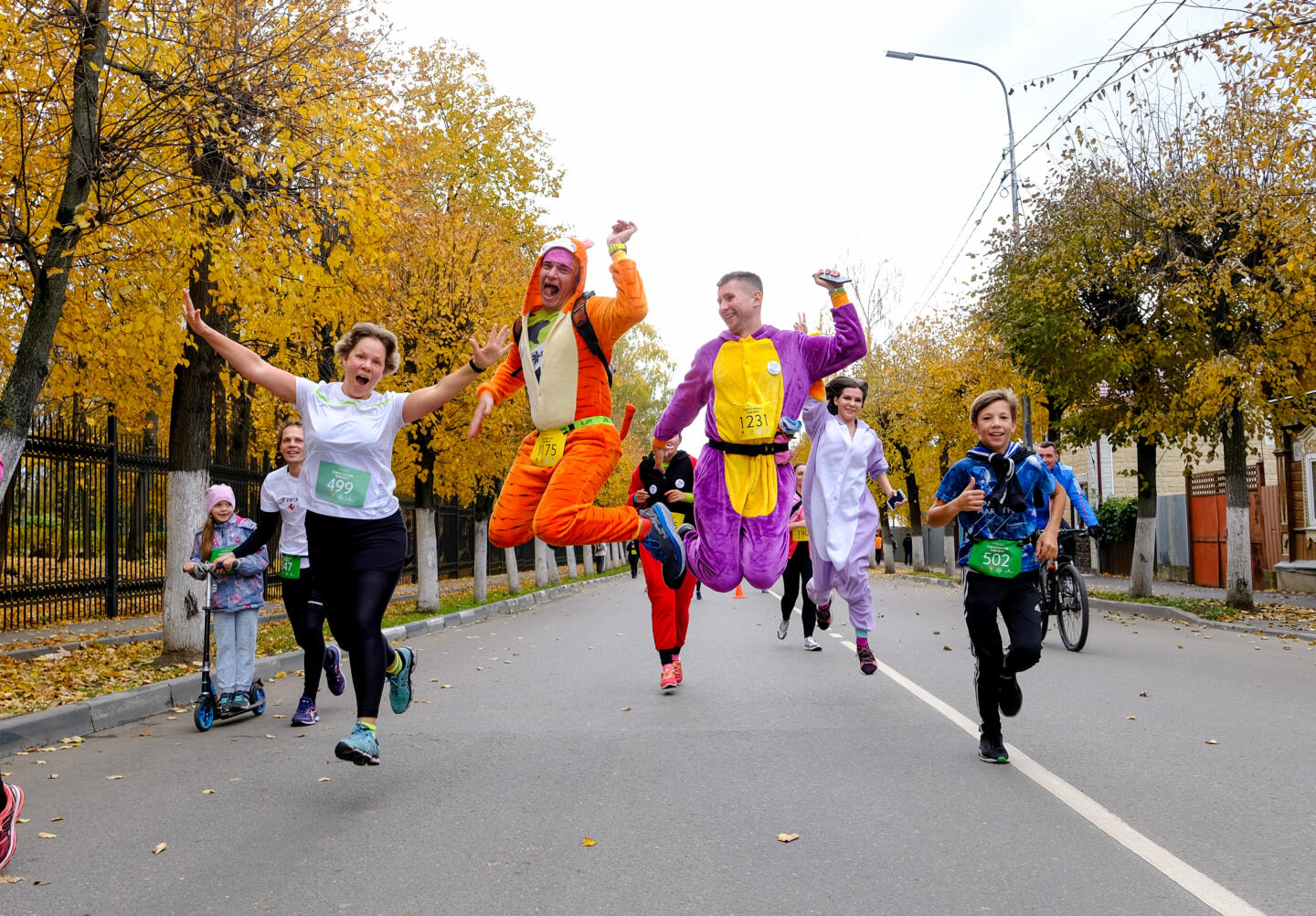 2000 человек приняли участие в серии забегов в подмосковном Серпухове. Изображение номер 2