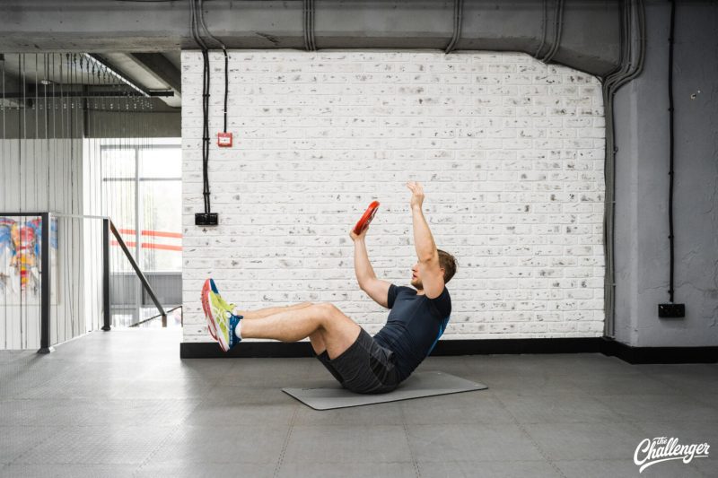 Круговая тренировка с дисками от штанги: 7 эффективных упражнений. Изображение номер 13