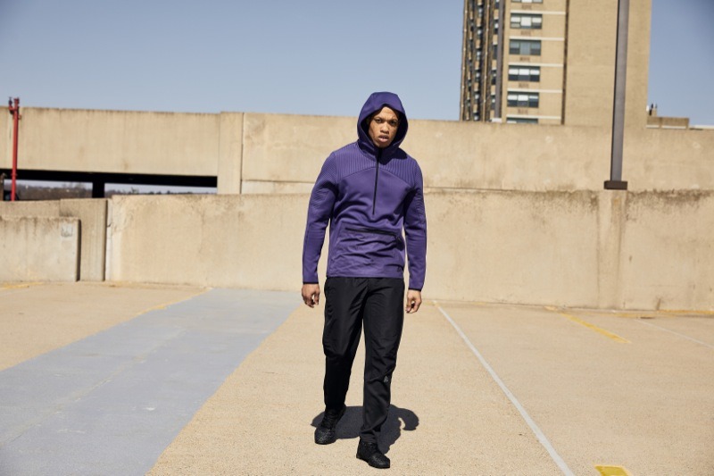 Reebok выпустил коллекцию утеплённой спортивной одежды. Изображение номер 1