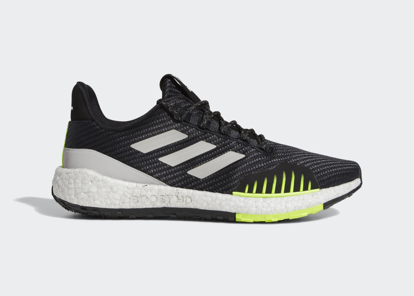 Компания adidas представила кроссовки для пробежек в межсезонье Pulseboost HD Winterized. Изображение номер 2