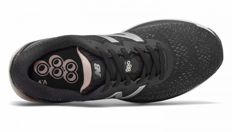 В чём бегать осенью и зимой: 7 утеплённых моделей кроссовок. Изображение номер 9