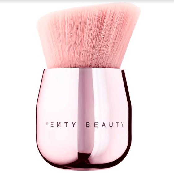 Косметика бренда Fenty Beauty by Rihanna появится в России. Изображение номер 1
