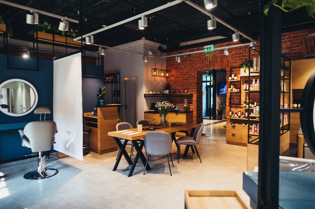 Салон красоты Nail + Hair Spot дарит скидку студентам. Изображение номер 3