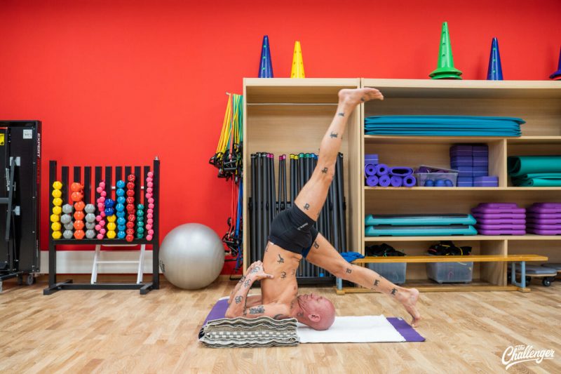 6 утренних асан из йоги, которые разбудят тело и наполнят энергией. Изображение номер 9