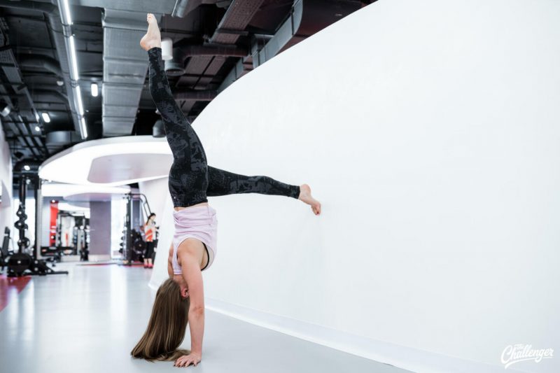 Упражнение дня: стойка на волосах. Изображение номер 15