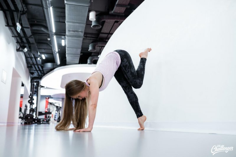 Упражнение дня: стойка на волосах. Изображение номер 12